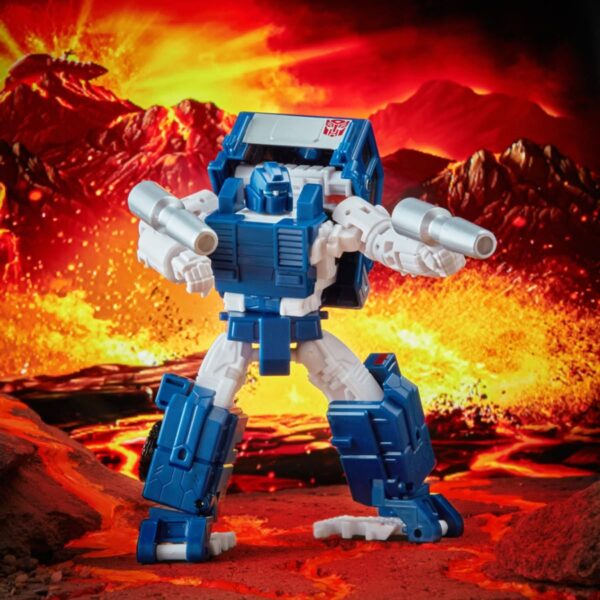 HSF0682 - Transformers War for Cybertron Kingdom Deluxe Pipes