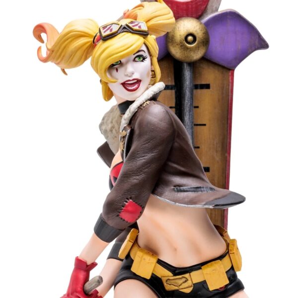 DC Bombshells Harley Quinn Deluxe Version 2 Statue_01 DC36387-DC Bombshells Harley Quinn Deluxe Version 2 Statue