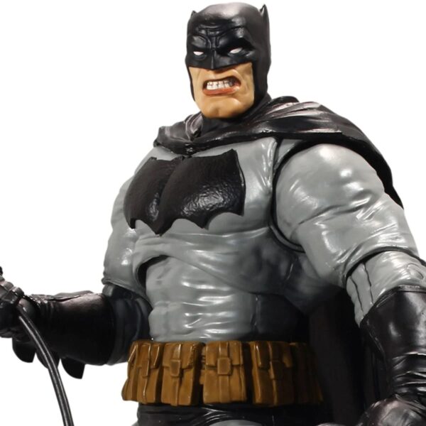 MF15438-DC Build-A Wave 6 Dark Knight Returns Batman 7-Inch Scale Action Figure