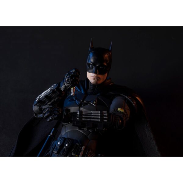BABAS63765-The Batman Movie Batman S.H.Figuarts Action Figure
