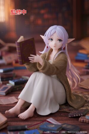 TT40300-TAITO Frieren: Beyond Journey's End Desktop Cute Figure - Frieren (Roomwear Ver.)