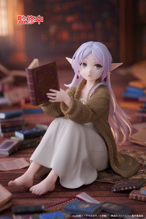 TT40300-TAITO Frieren: Beyond Journey's End Desktop Cute Figure - Frieren (Roomwear Ver.)