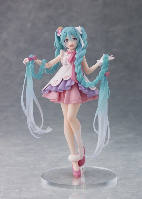 TT40360-TAITO Hatsune Miku Wonderland Figure - Rapunzel